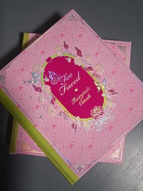 LIMITED EDITION Too Faced Fairytale Crush Blush & Highlight Palette
